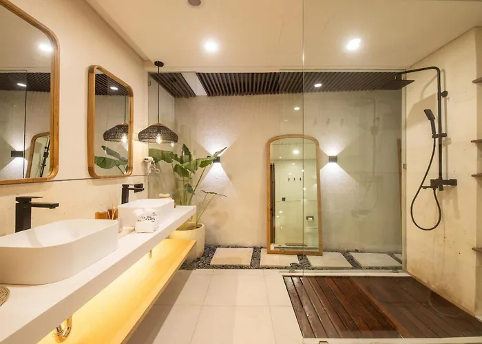 Elegant 3br Escape Ac 5min Shore Сasa de vacaciones Canggu