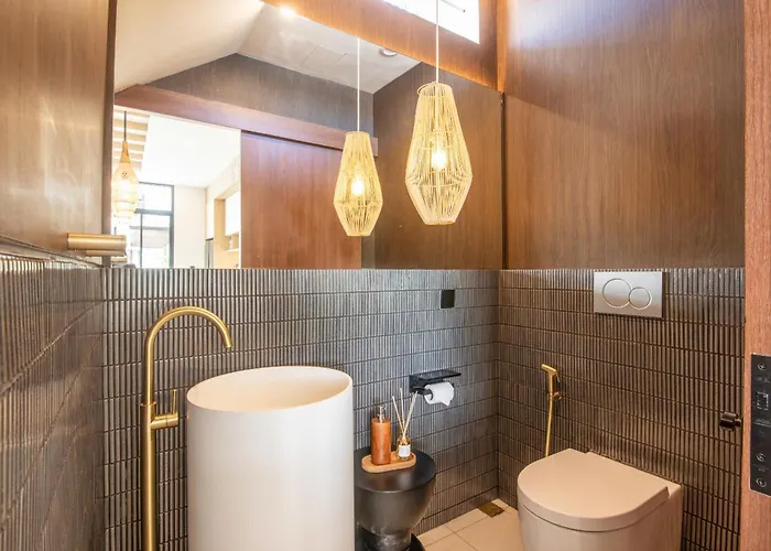 Chic 3Br Hideaway Canggu Ac 5Min To Beach 別荘